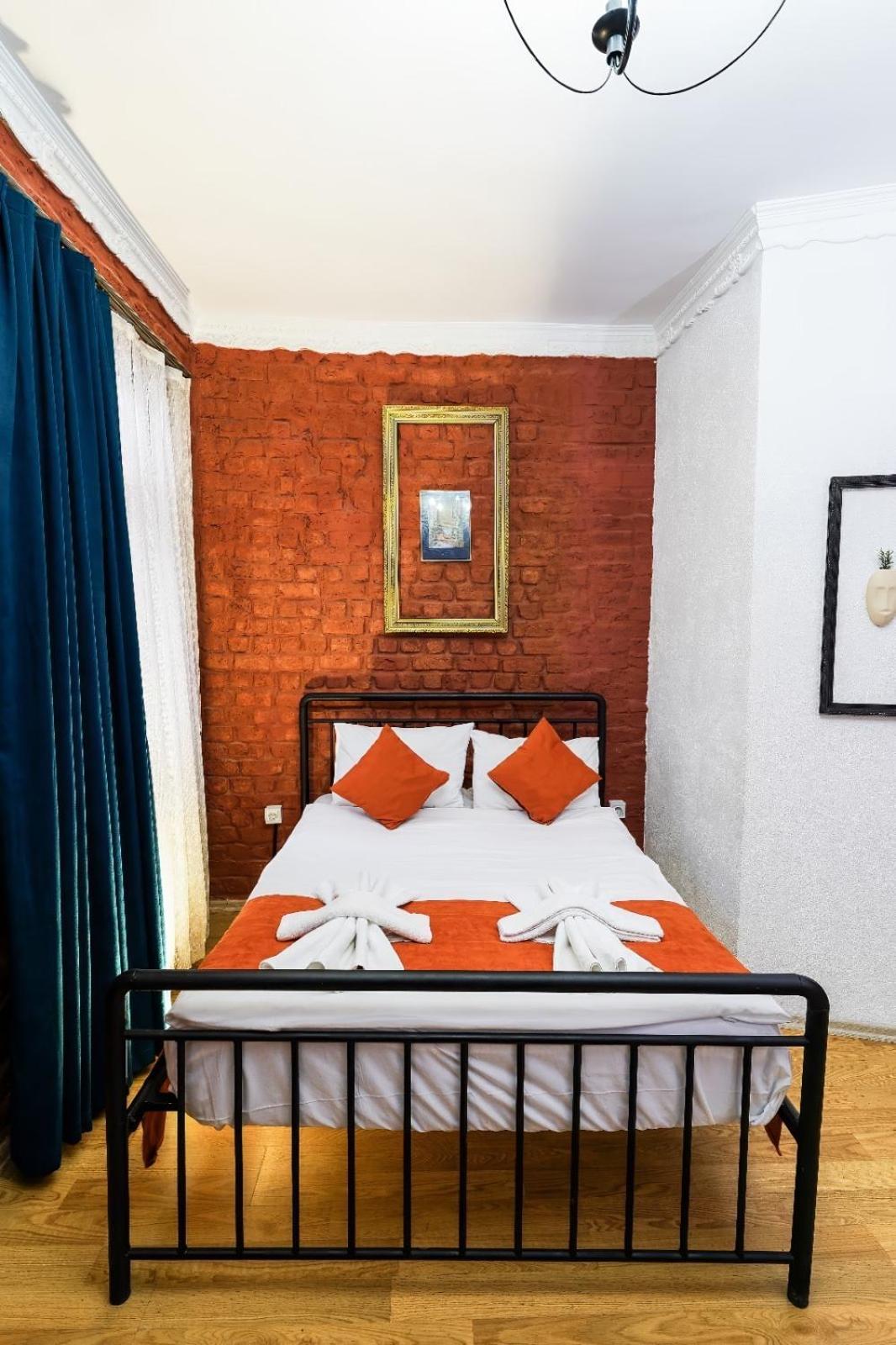 White Bolshoi Rooms Estambul Exterior foto